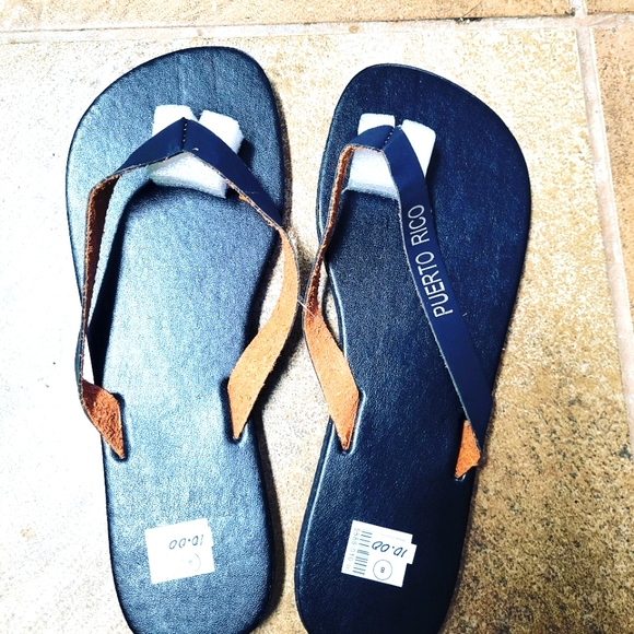 Flip Flops - Picture 1 of 1